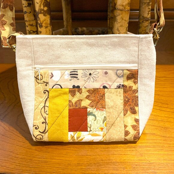 Handmade Patchwork Quilted Crossbody Bag with Lining and Magnetic Snap Closure - Picture 2 of 6